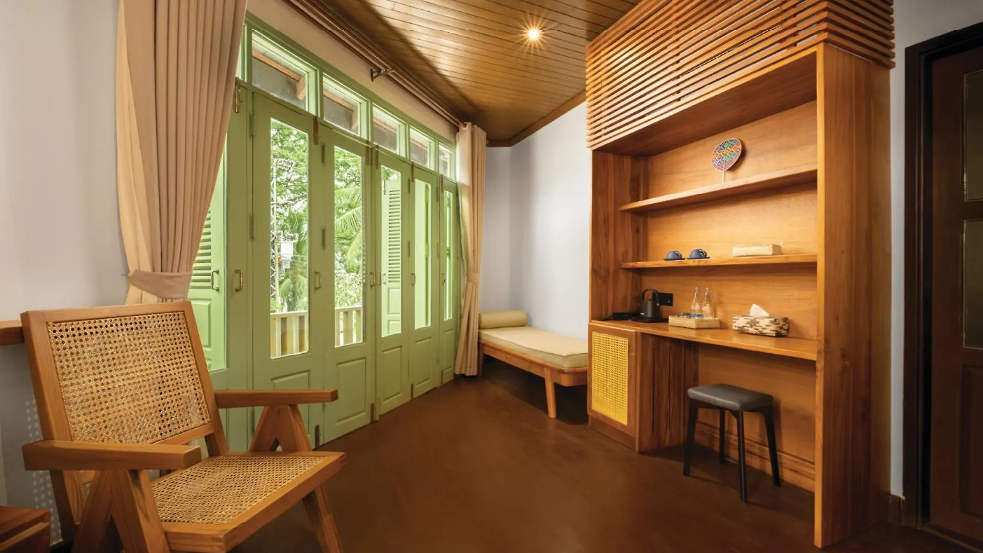 Nava Luang Prabang Hotel 3*,
